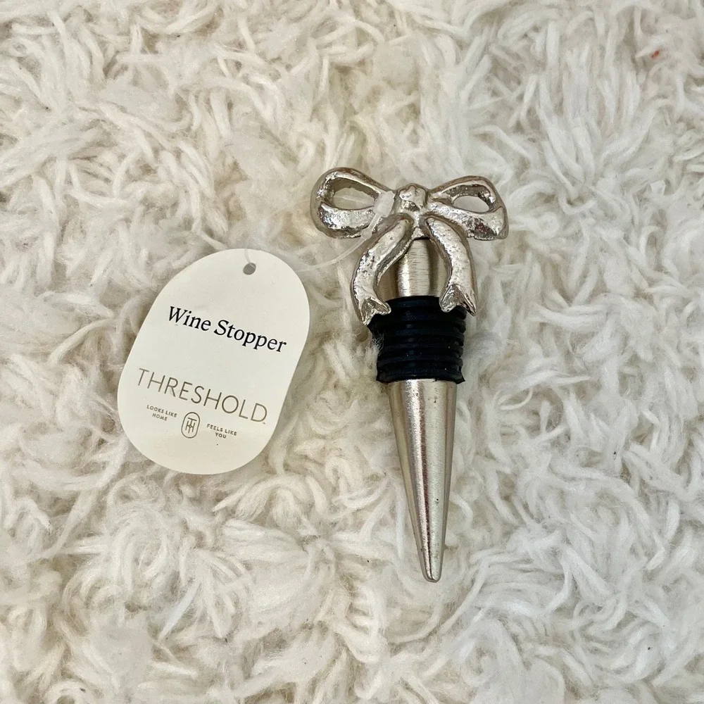 Threshold Silver Bow Wine Stopper Zinc Metal Coquette Barware Accessory NEW